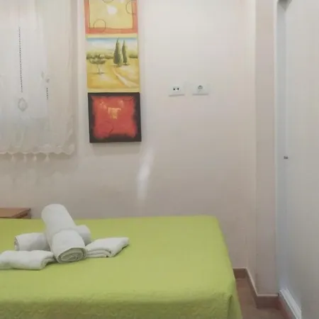 Esmeralda Apartment
